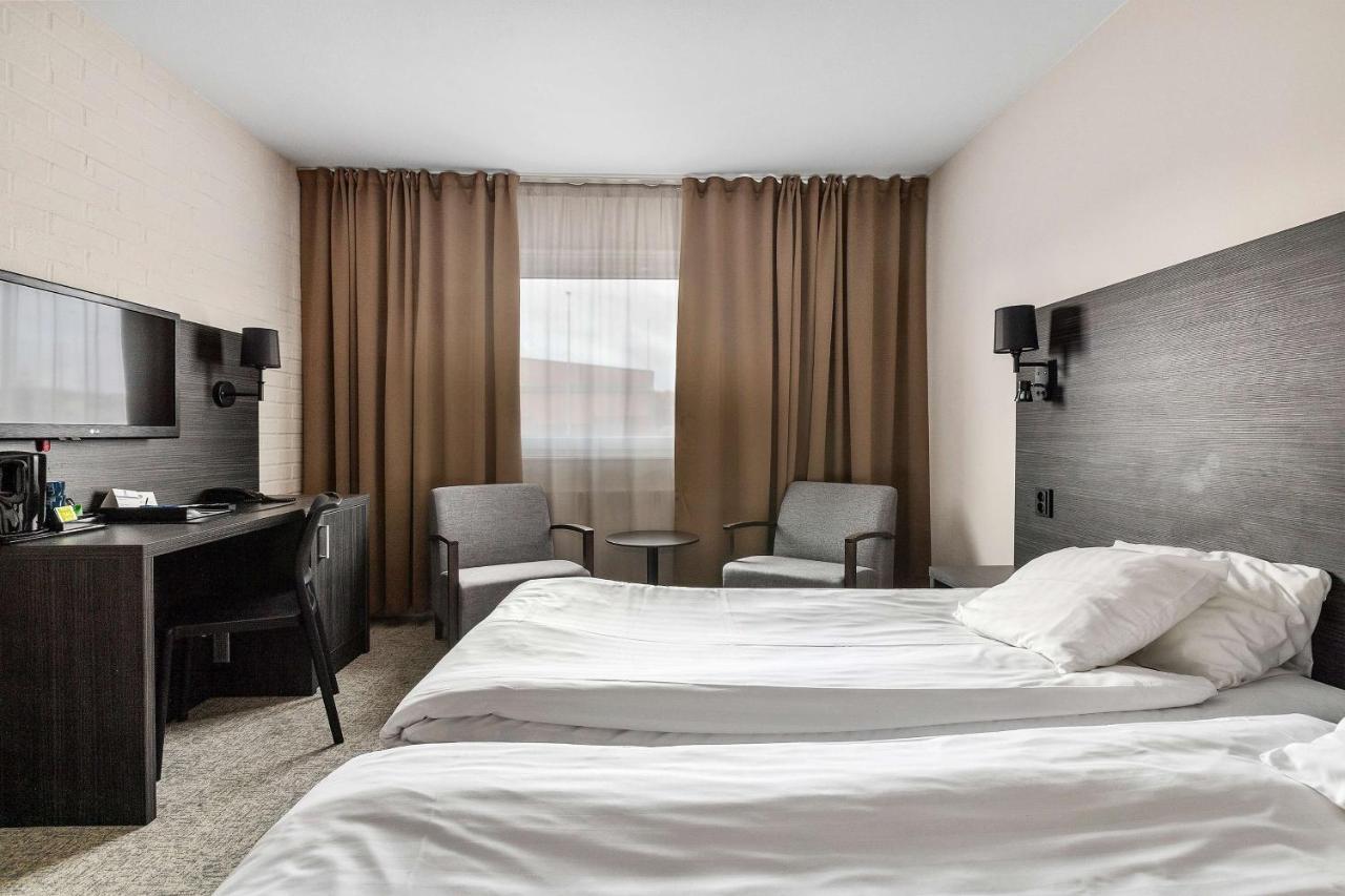 Best Western Hotel Scheele Köping Buitenkant foto