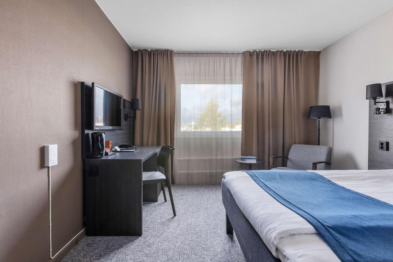 Best Western Hotel Scheele Köping Buitenkant foto