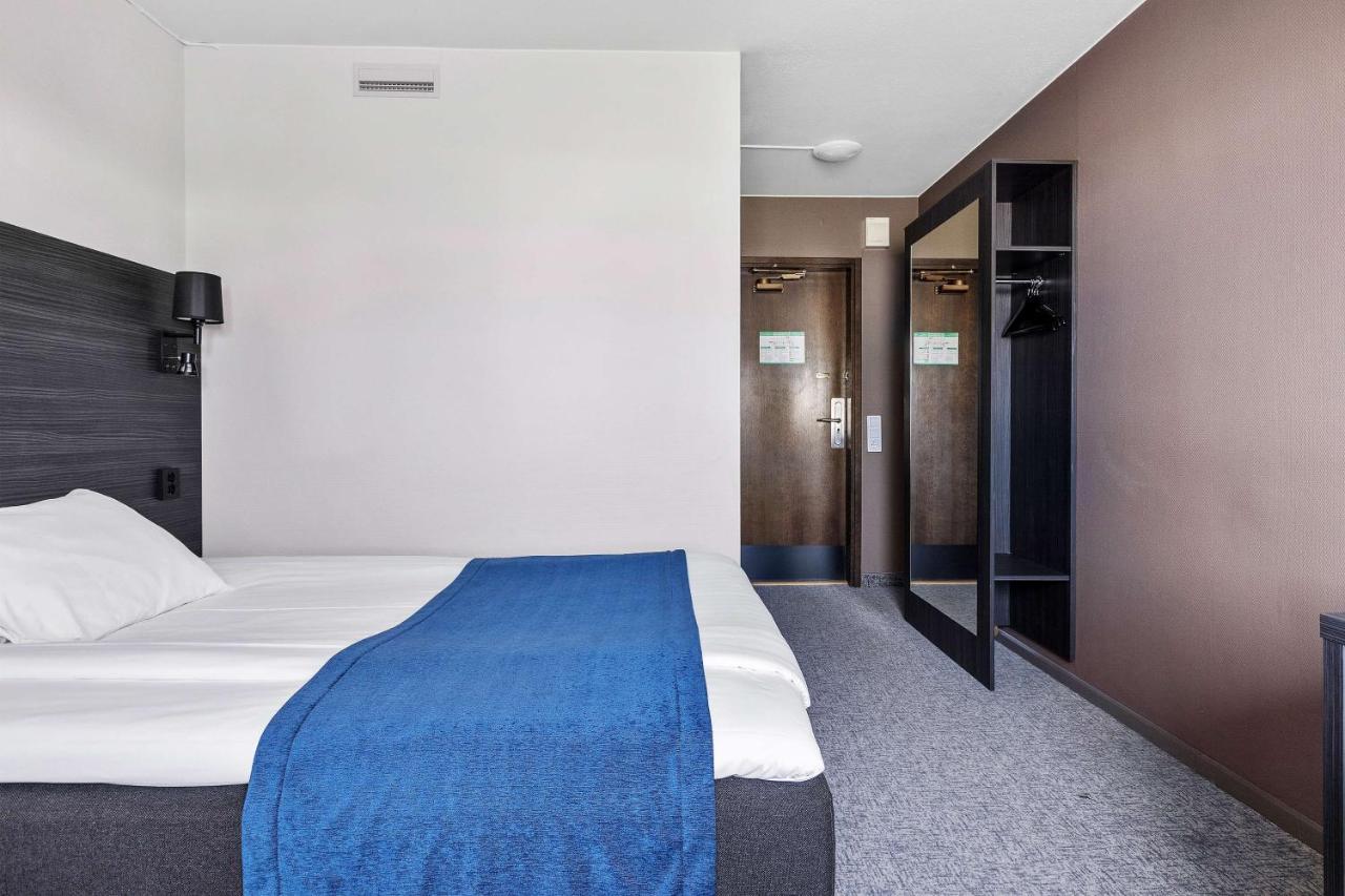 Best Western Hotel Scheele Köping Buitenkant foto